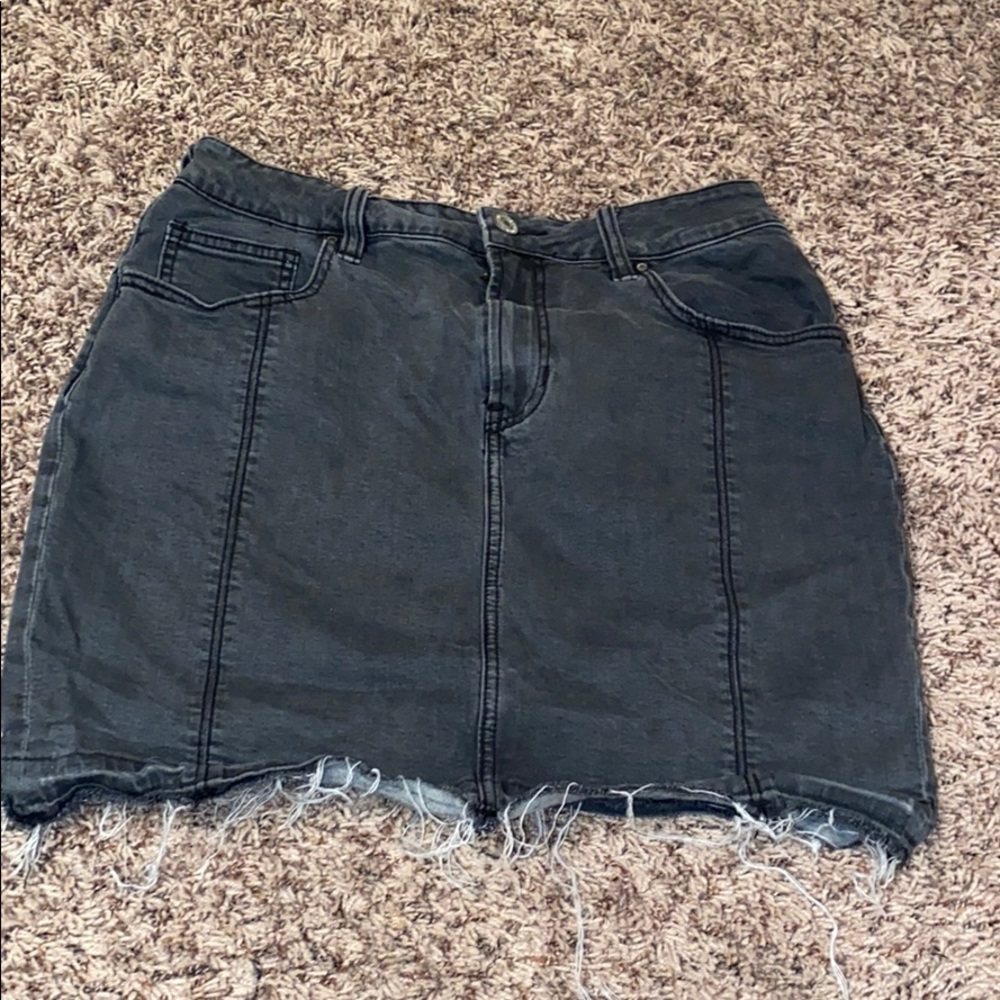 Black mini skirt